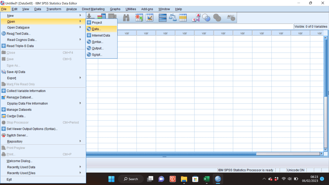 Menu File - Open - Data untuk memilih file data di SPSS