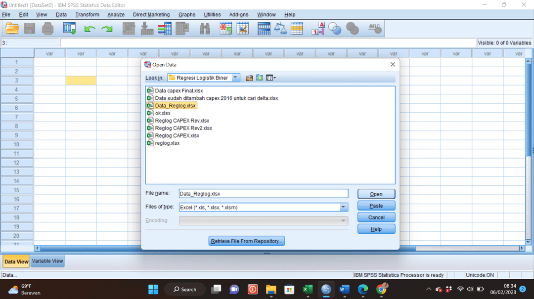 Dialog pemilihan lokasi file data regresi logistik
